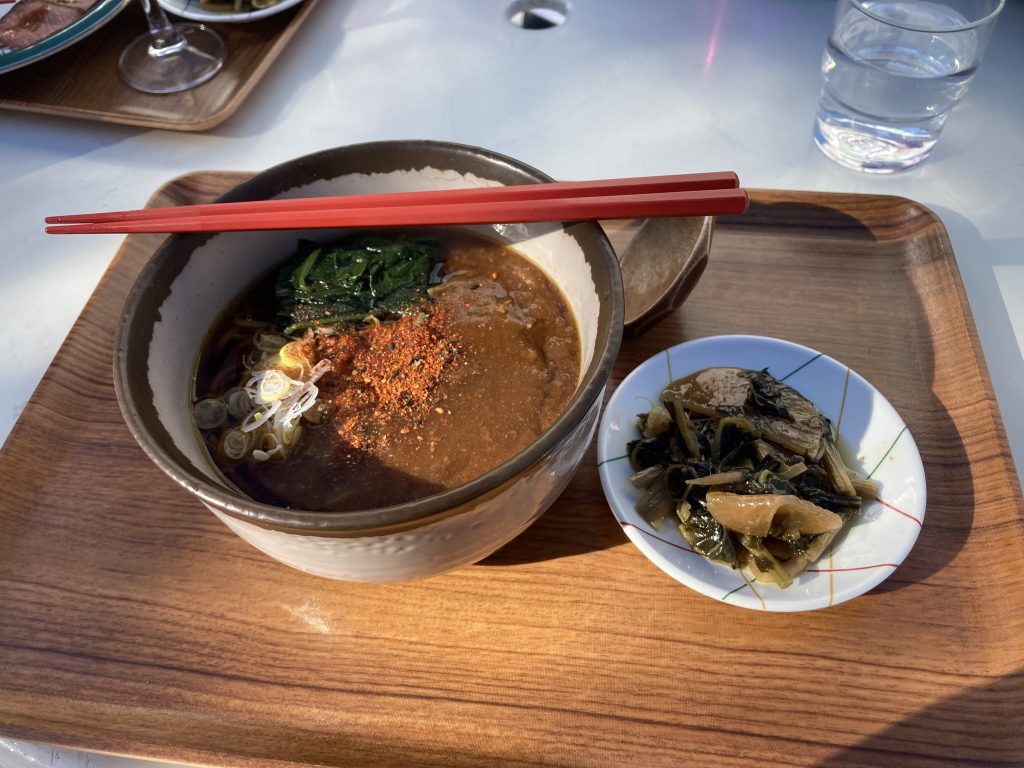 ホワイトワールド尾瀬岩鞍 お祭り広場 カレー蕎麦